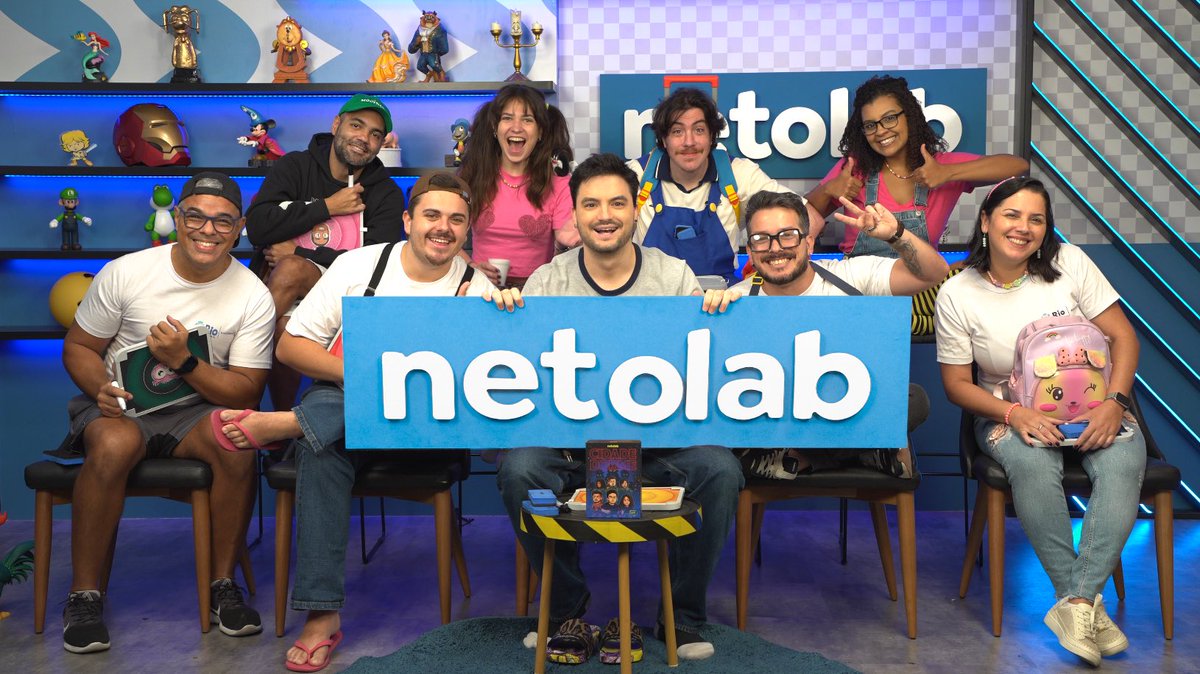 ESTAMOS DE VOLTA!!!

Segunda, 10h, o canal volta a ter vídeos todos os dias!

E a cor desse ano é: AZUL!!! Cenário novo, cor nova, quadros novos!

Avise todo mundo! Mande esse post pros amigos, amanhã estamos de volta!