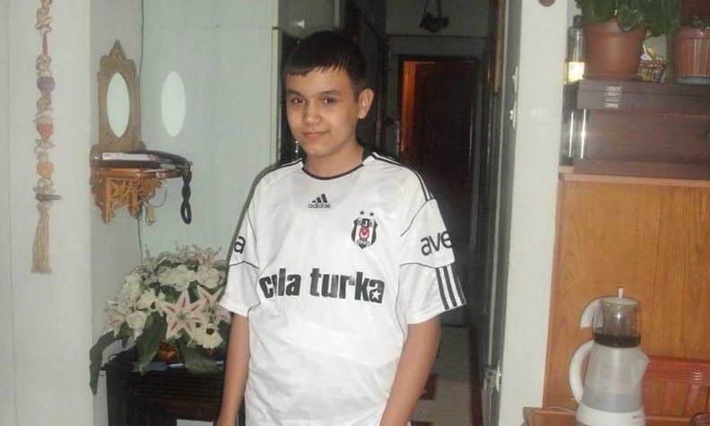 gokcekatun1923's tweet photo. TÜRKİYE'Yİ AYAĞA KALDIRIN

Burak Oğraş'a ne oldu?

Burak Oğraş için adalet! https://t.co/5ZZRBJUcnC