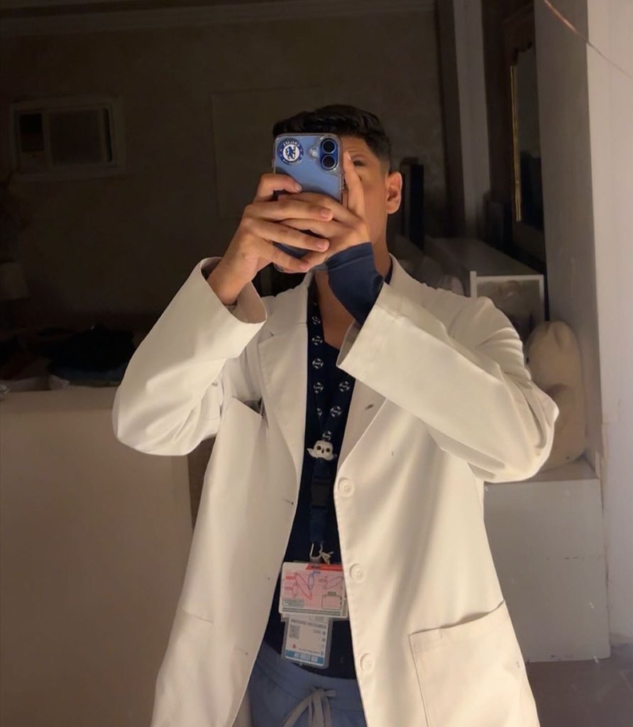 blozll's tweet image. اللهم لك الحمد وقعت عقد مع السعودي الألماني🤝🏽