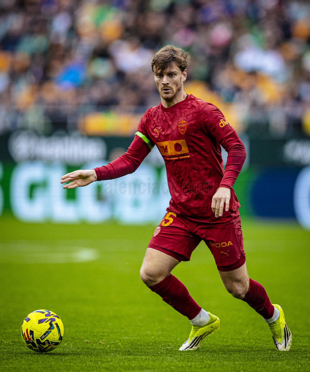 ✅ LUCAS BELTRÁN está siendo la noticia positiva de este VCF. Está encontrando su sitio en la posición de un ALMEIDA desaparecido.

⬇️ VS BETIS:

• Asistencia 
• 88% en pases
• 4 faltas provocadas
• 6/6 duelos ganados por tierra

💪🏼 Jugador que trabaja para el equipo.