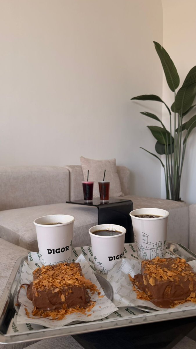 لاين | لتصميم الجرافيك tweet media