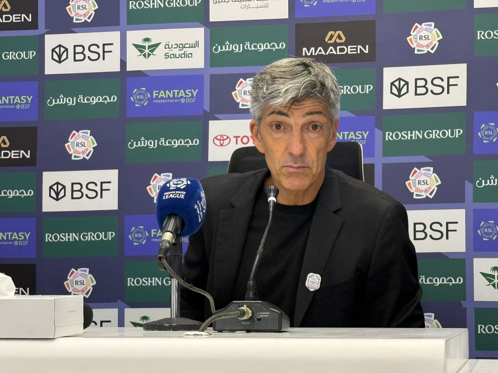 إيمانول ألغواسيل مدرب فريق الشباب في المؤتمر الصحافي: - الفريق يسجل وأصفح يصل أكثر إلى المرمى وغياب حمدالله والعثمان مؤثر ولكن كارلوس يقدم أداء جيد عندما تغيّر مركزه. - الفريق لديه مباريات متتالية في شهر فبراير حيث سيلعب 8 مباريات في 23 مباراة. #الشباب_الفيحاء 