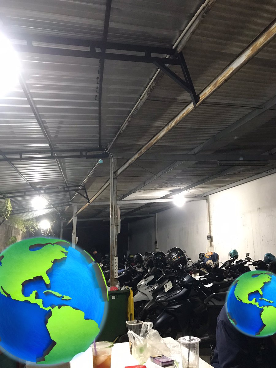 Setelah sekian lama gak pulang malem karena kerja. Info main kak biar hilang capeknya