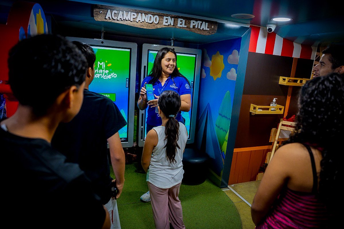 bcr_sv's tweet image. ¡Continuamos llevando la educación financiera a todo El Salvador a bordo de nuestro Bus Mi Viaje Financiero! 🚍