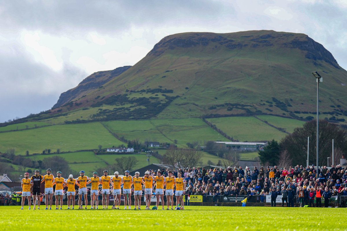 JamesLawPhotos's tweet image. What a beautiful venue, 
Cushendall, Co,Antrim 
@AontroimGAA @GaaClare @Inphosports