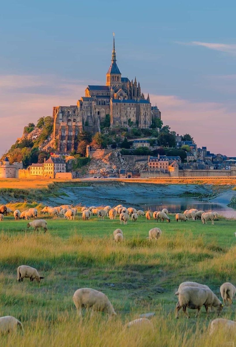 archi_tradition's tweet image. Mont Saint-Michel, France 🇫🇷