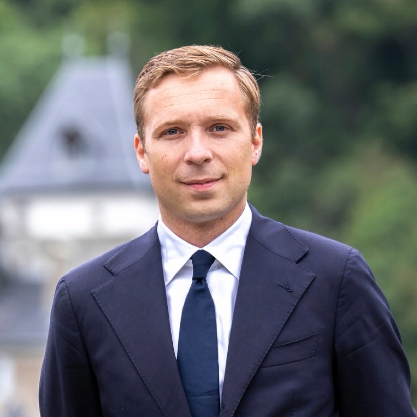 👏🏻 Nous adressons toutes nos félicitations à <a href="/Valentin_Antoi/">Antoine VALENTIN</a> pour son élection ce soir comme député UDR-RN de Haute-Savoie ! 🇫🇷