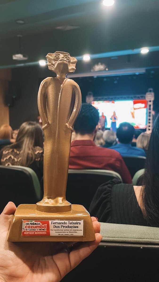 Um reconhecimento que nos enche de orgulho! 💙🏆

A Dux Produções foi homenageada com o Prêmio Cazumbá de Turismo e Cultura, uma das mais importantes premiações do Maranhão.

Seguimos firmes, trabalhando para levar o Maranhão cada vez mais longe. ✨ Valeu, São Luís! 🫶🏻