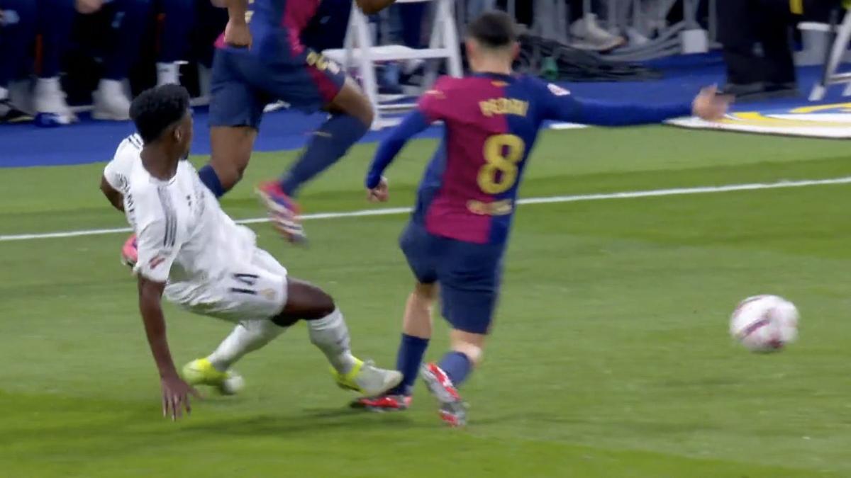 CuentaMister's tweet image. En un fútbol decente @CTARFEF @rfef y creíble, todas serían ROJA. Pero en el fútbol español puedo hacer este juego: "ADIVINA CUÁL FUE ROJA Y CUÁLES NO"

Tchouameni vs Pedri (amarilla)
Ciss vs Pedri (amarilla)
Guillamon vs Pedri (ni amarilla)
Ciss vs Ceballos (roja)

Cuando hay 4…