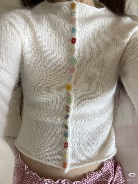 archivedlooks's tweet photo. The buttons are so cute!! https://t.co/ncpLvgSIrD