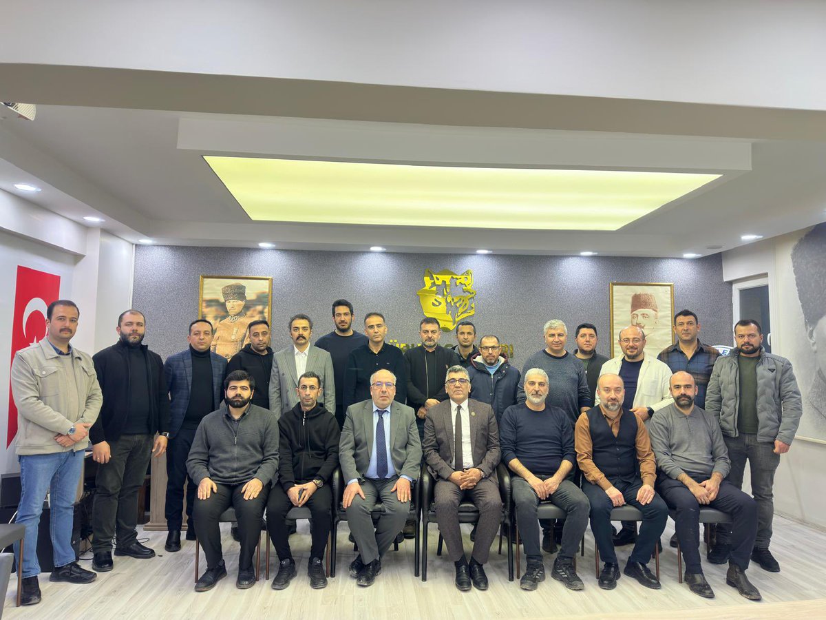 Elazığ Türk Ocakları 12. Dönem Yönetim Kurulumuzun ilk toplantısı, 
Şube Başkanımız Prof. Dr. Yavuz Haykır başkanlığında gerçekleştirildi. 

Toplantıda, yeni döneme ilişkin görev dağılımı yapıldı. Önümüzdeki süreçte hayata geçirilecek etkinlikler, faaliyetler ve çalışmalar