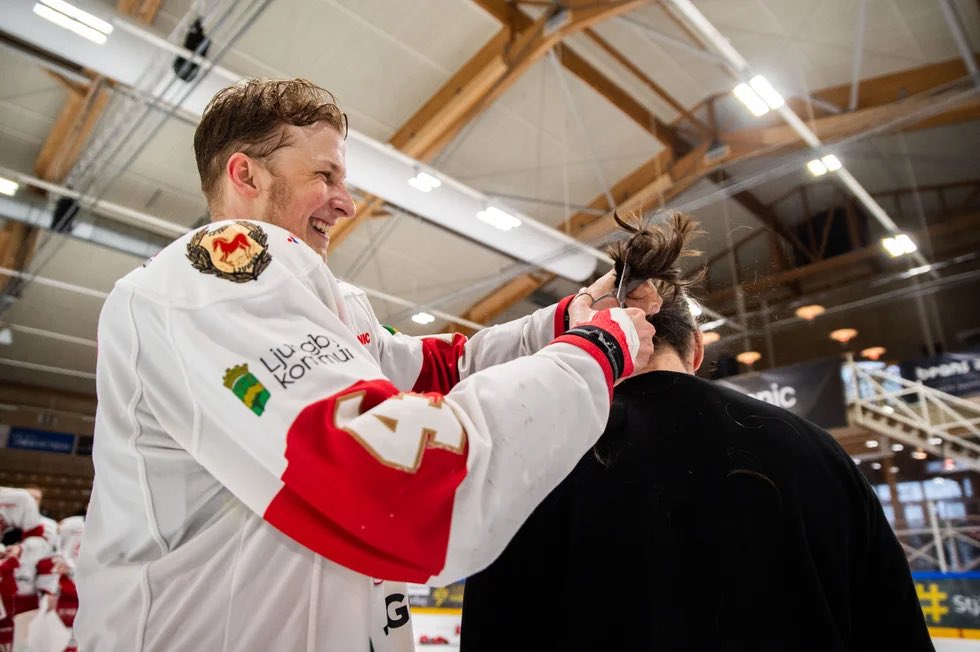 Calle Wäng tweet media