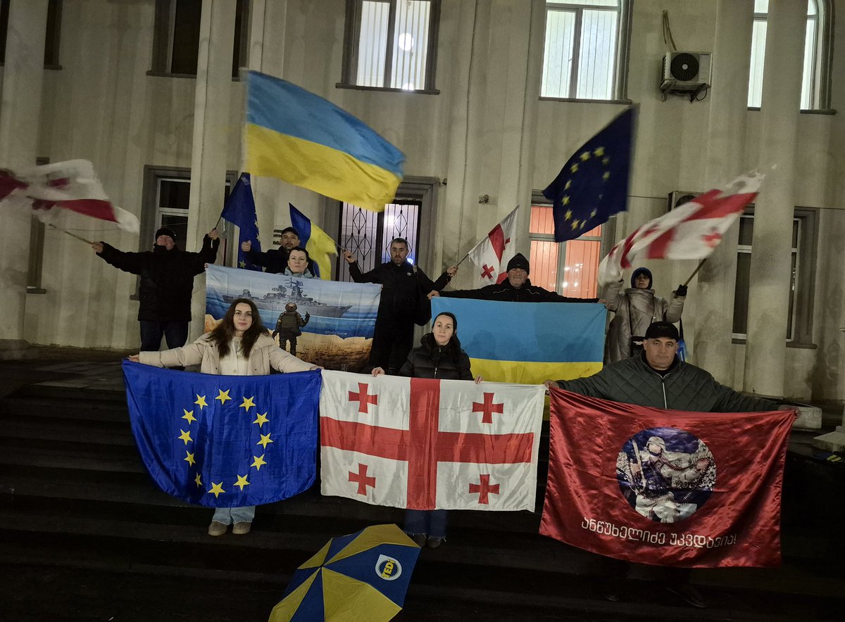 NTskvitishvili's tweet photo. Dare to Protest Everywhere!
Chkhorotsku 🇬🇪 🇪🇺 
Day 431
#Protestingeorgia 
#FreePoliticalPrisoners #standwithGeorgia 
#WeStandWithUkraine 🇺🇦 https://t.co/78Wyyaeyce