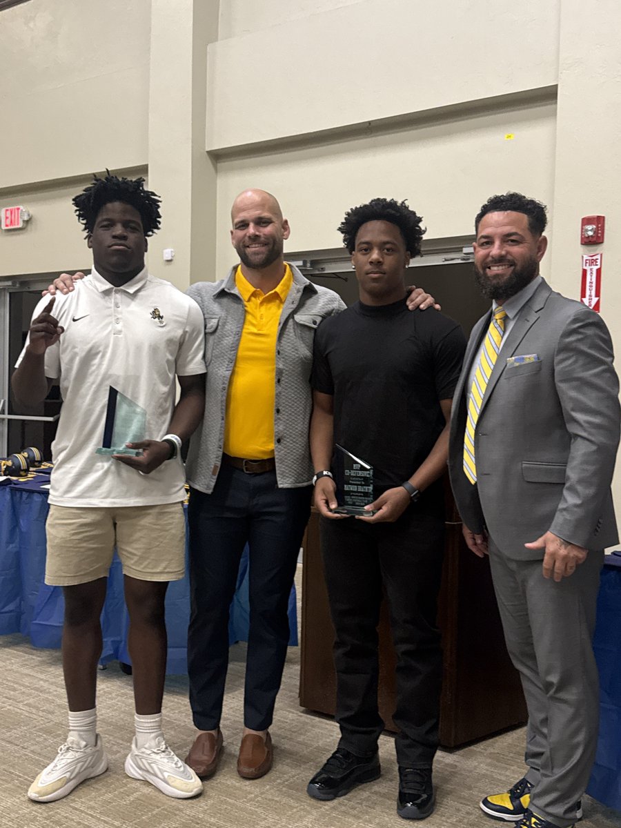 Carl White tweet media