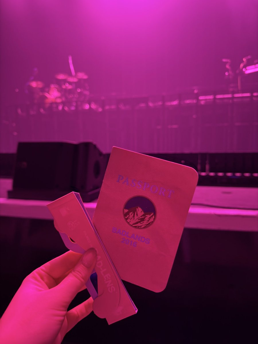 amycosh_'s tweet photo. Barricade secured ๐ฉต๐ญ #BACK2BADLANDS https://t.co/4xmure522N