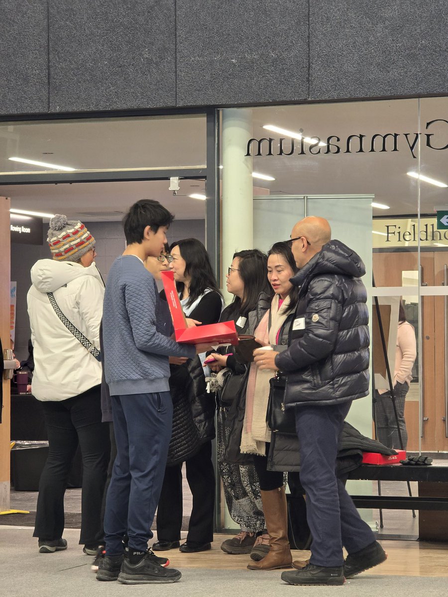 Dean’s House tweet media