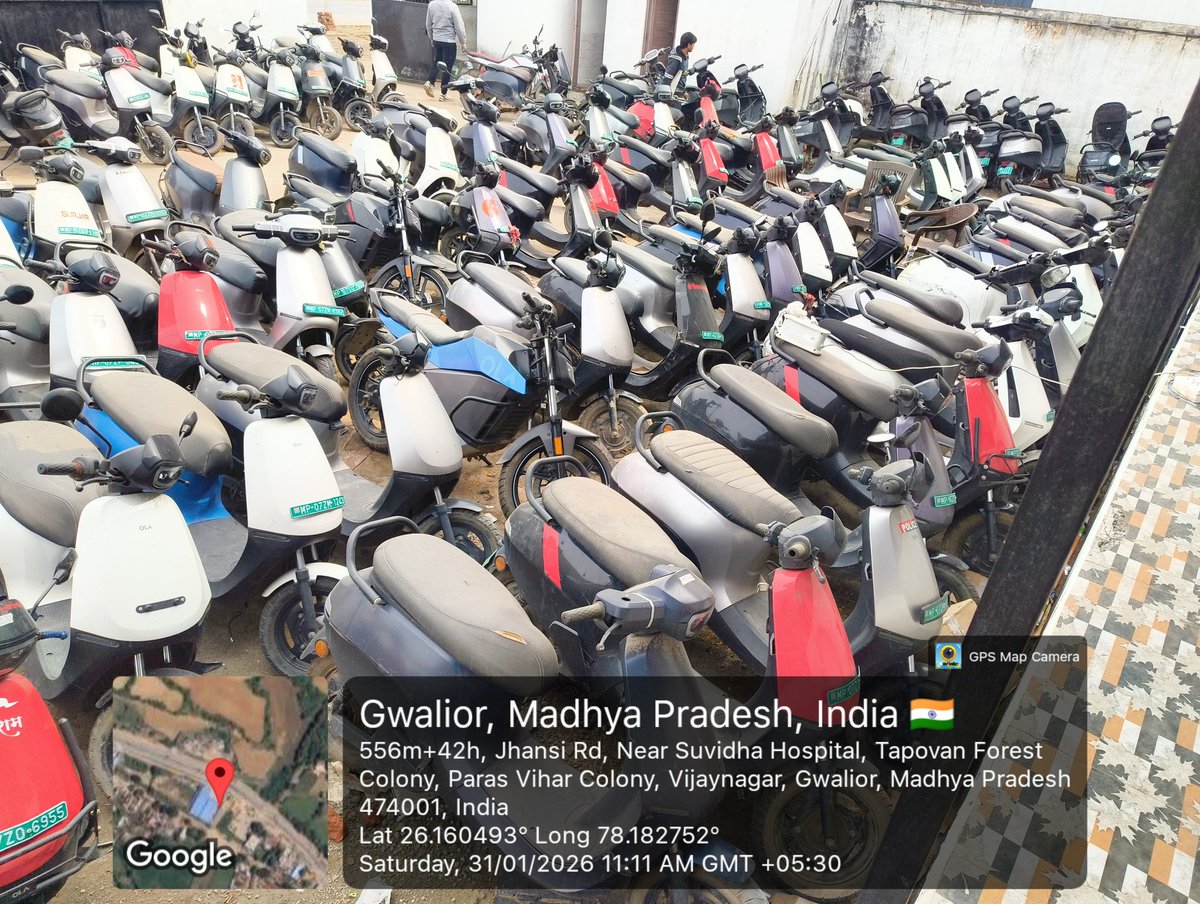 DeoliaYash's tweet photo. @OlaElectric @bhash #Budget The PMO has clearly said manufacturers must focus on product quality.
 dependable products and accountable after-sales SERVICE.
Marketing ≠ Manufacturing.  I request @PMOIndia ,@narendramodi @jagograhakjago to take needful steps before this BRAND OLA destroys EV industry https://t.co/I5suwExJBp
