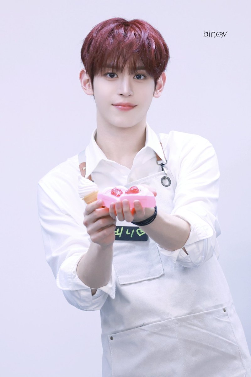 binow0831's tweet photo. 251218

#현빈 #HYEONBIN #ヒョンビン #NOWZ #나우즈 https://t.co/t7uVJMIBpe