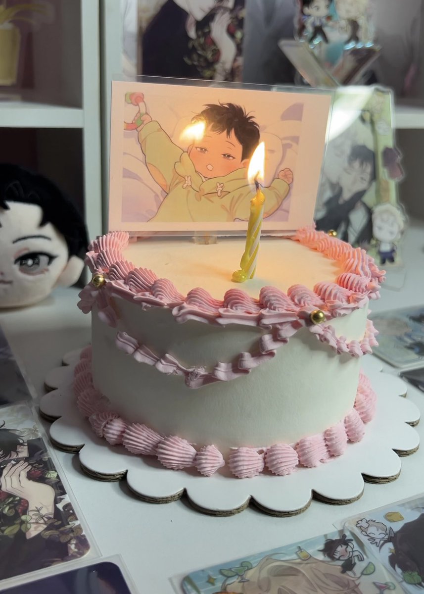 Happy birthday to the most precious ✨

<a href="/Ttung_gae/">뚱개</a> <a href="/ZIG_JENNIE/">zig_jennie</a> 
#장미와샴페인 
#HAPPY_LEEWON_DAY 
#Rosesandchampagne