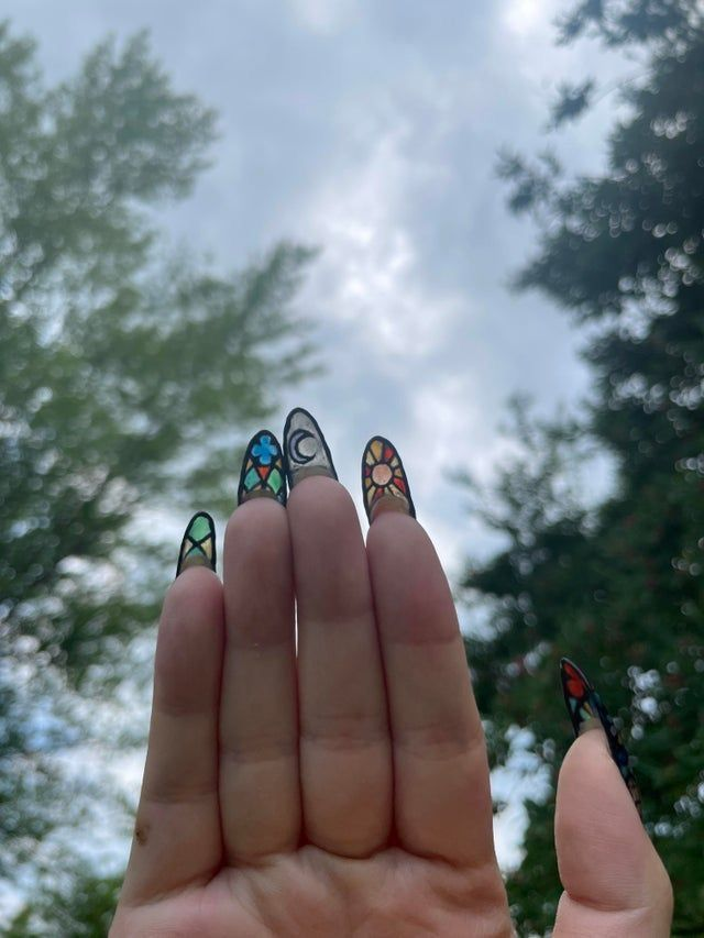 archivedlooks's tweet image. Stained glass nails