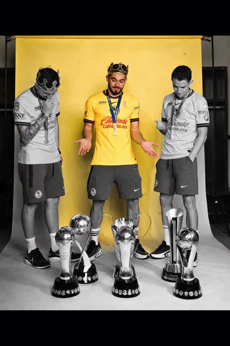caefervelaz's tweet photo. Después de un equipo de época de los tres mosqueteros solo quedaste tú mi capi @HenryMartinM https://t.co/rj2F6BSiWb