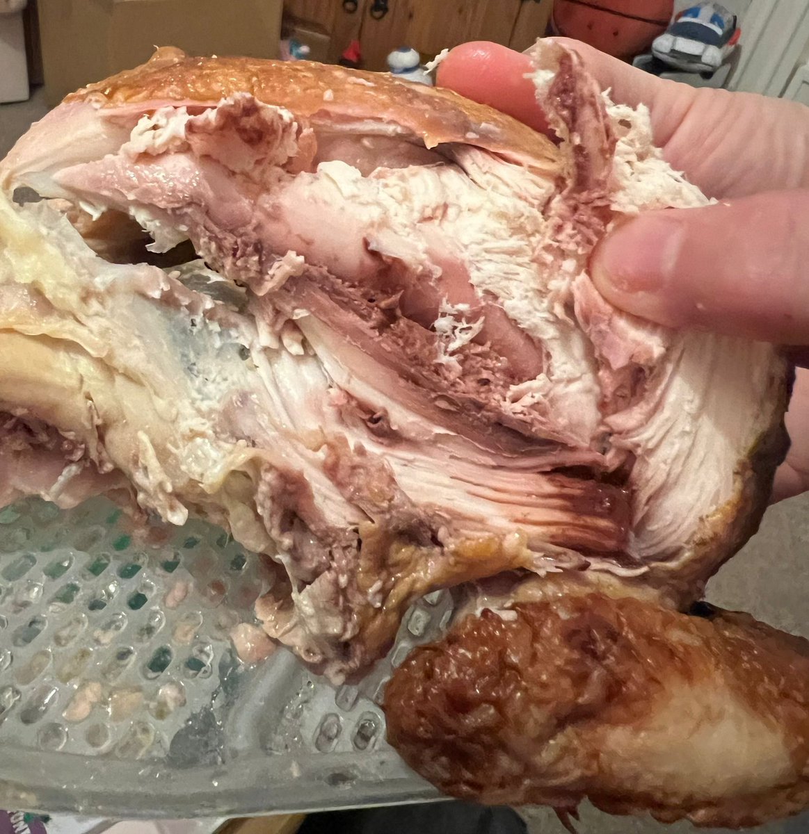si_stanhope's tweet photo. @AldiUK Went to have my cooked chicken earlier and only purchased yesterday and it was like this, so I threw it out immediately, very disappointed 😔 https://t.co/09LAi5trf4