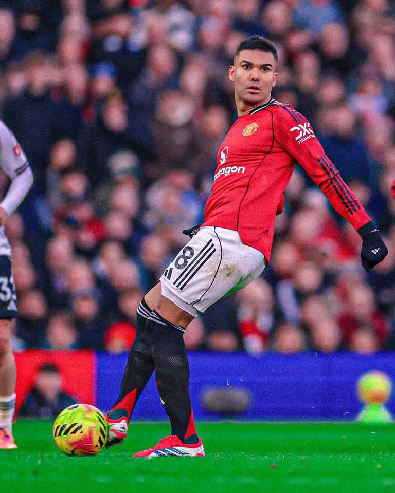 UTDHyacinth's tweet photo. How about that for an assist!!! 

Casemiro providing a no-look assist for Matheus Cunha in Man Utd's win over Fulham 😮‍💨 👏🏾🔴🔴🔴 https://t.co/UIrQWz2pfd