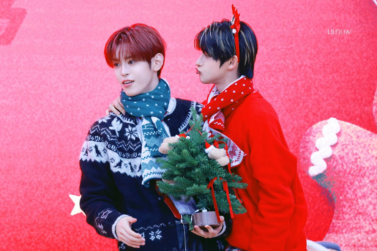 binow0831's tweet photo. 251224

#현빈 #HYEONBIN #ヒョンビン #NOWZ #나우즈 https://t.co/0u6HNDKoO8