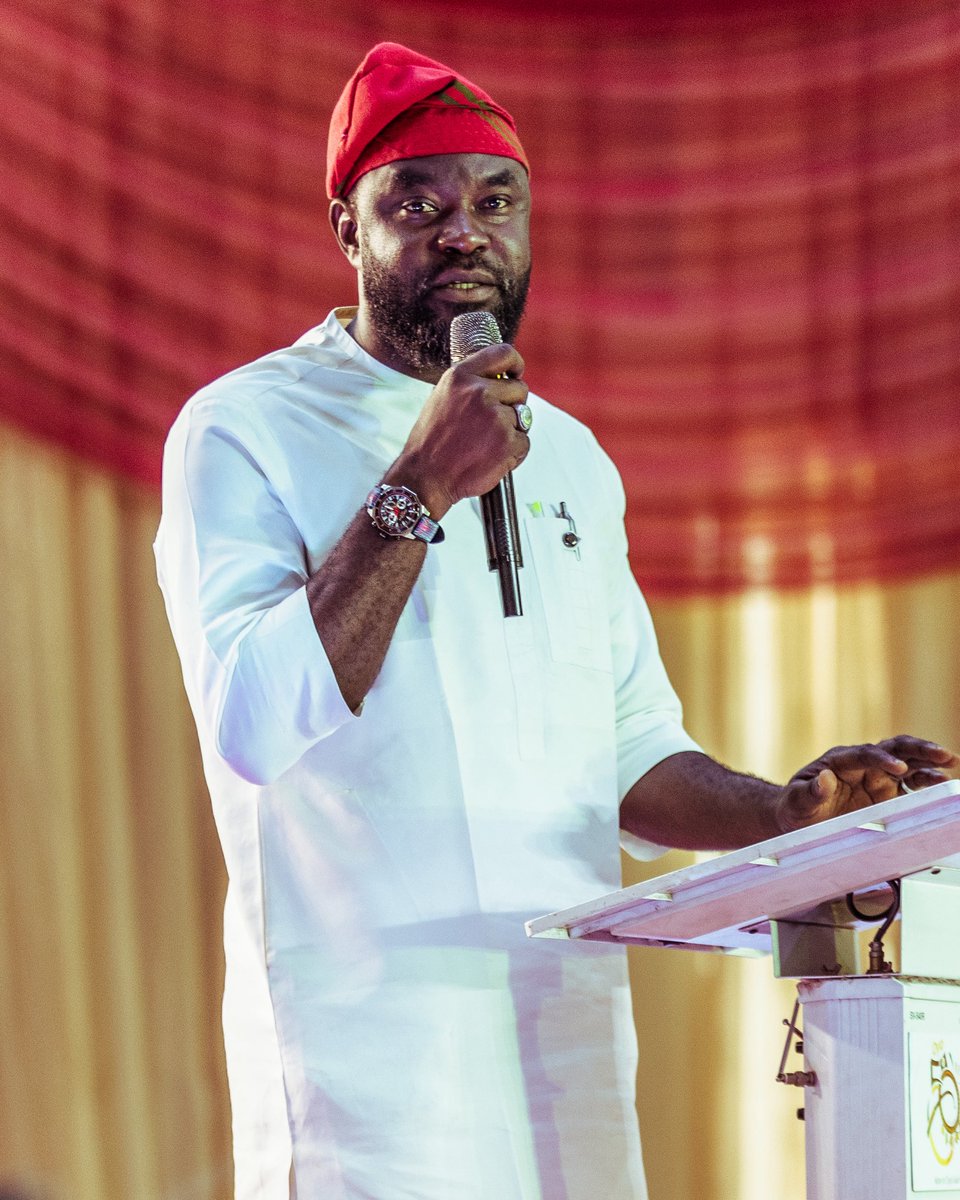 _OyDave's tweet photo. Excerpts from the ongoing #OyoStateAt50 Golden Jubilee celebration; DAY 4 SYPOSIUM AND ART EXHIBITION. https://t.co/LHacUIJSxG