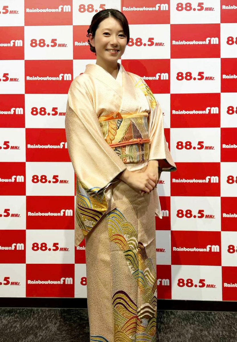 アメブロを投稿しました。
『ラジオの動画です』
#アメブロ #ジャパネスクナビゲーター #三宅あみ #ラジオ #レインボータウンFM #さろんどおえど #振り返り回 #4周年
 ameblo.jp/ami-miyake/ent…