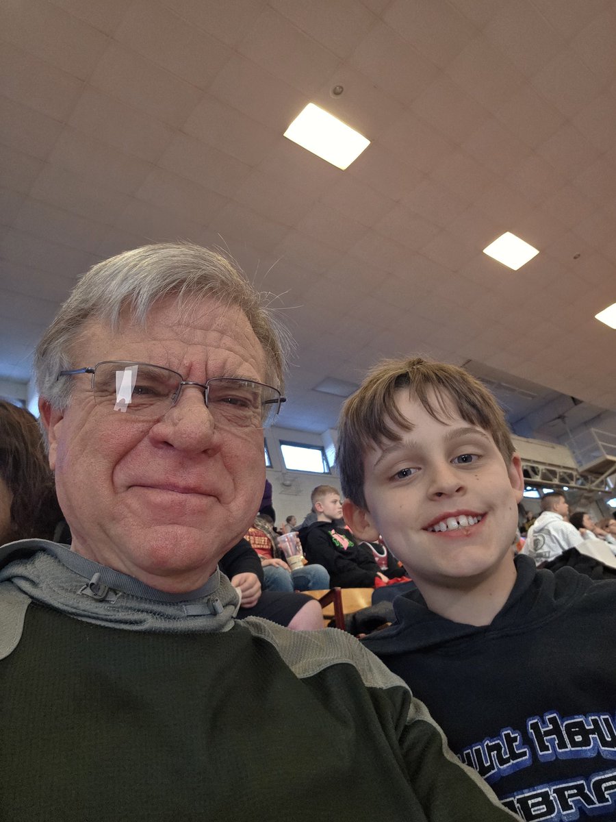 djcharliemccoy's tweet photo. Sunday morning wrestling https://t.co/6Giaz8AENT