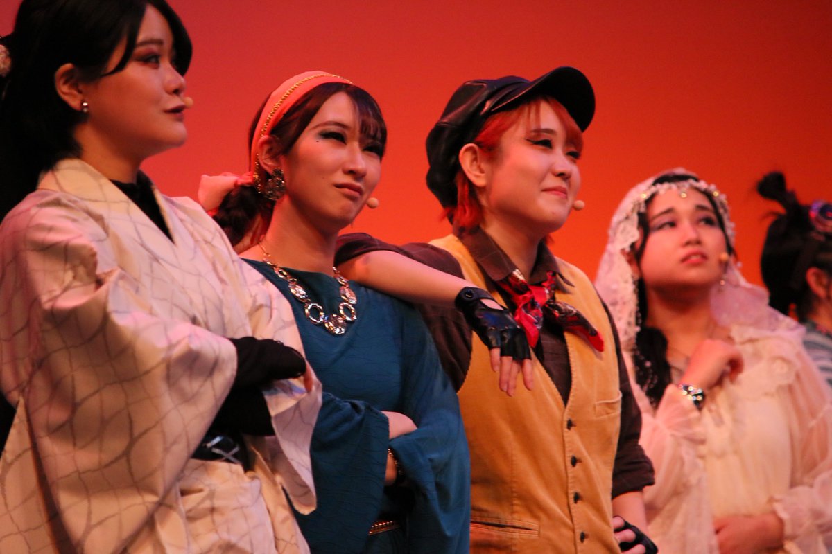 SandD_Hitoyoru's tweet photo. ミュージカル『ひとりぼっちの夜』配信開始まであと、、、6日！

本日お届けするのはメインキャストの写真です！

物語の中心となる10人の登場人物。衣装やメイクなども含め、それぞれの個性に注目です👀

#ひとりぼっちの夜 #ひと夜 #ミュージカルサークルsandd #sandd https://t.co/tkBBK9Kp1B