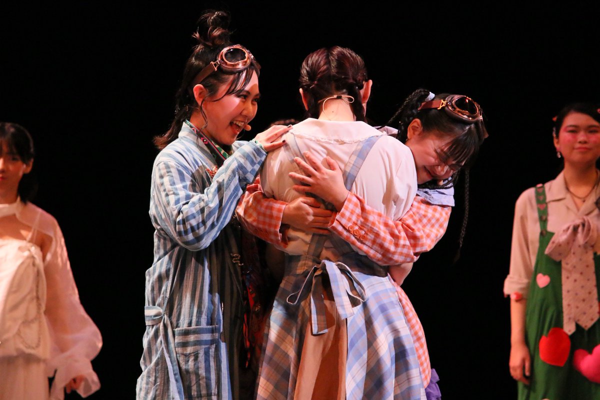 SandD_Hitoyoru's tweet photo. ミュージカル『ひとりぼっちの夜』配信開始まであと、、、6日！

本日お届けするのはメインキャストの写真です！

物語の中心となる10人の登場人物。衣装やメイクなども含め、それぞれの個性に注目です👀

#ひとりぼっちの夜 #ひと夜 #ミュージカルサークルsandd #sandd https://t.co/tkBBK9Kp1B