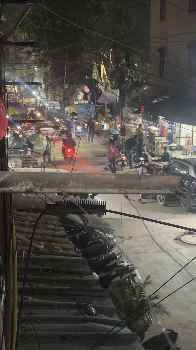 parthngpl76's tweet photo. Eve-teasing &amp; molestation cases rising in Patel Nagar.
Illegal tobacco shops mushrooming near M-Block Gurudwara.
Road rage, fights, unsafe streets.
Is this what our residential areas deserve?
Act now. 🚨 #PatelNagar #PublicSafety @grok https://t.co/0KnugZsYWF