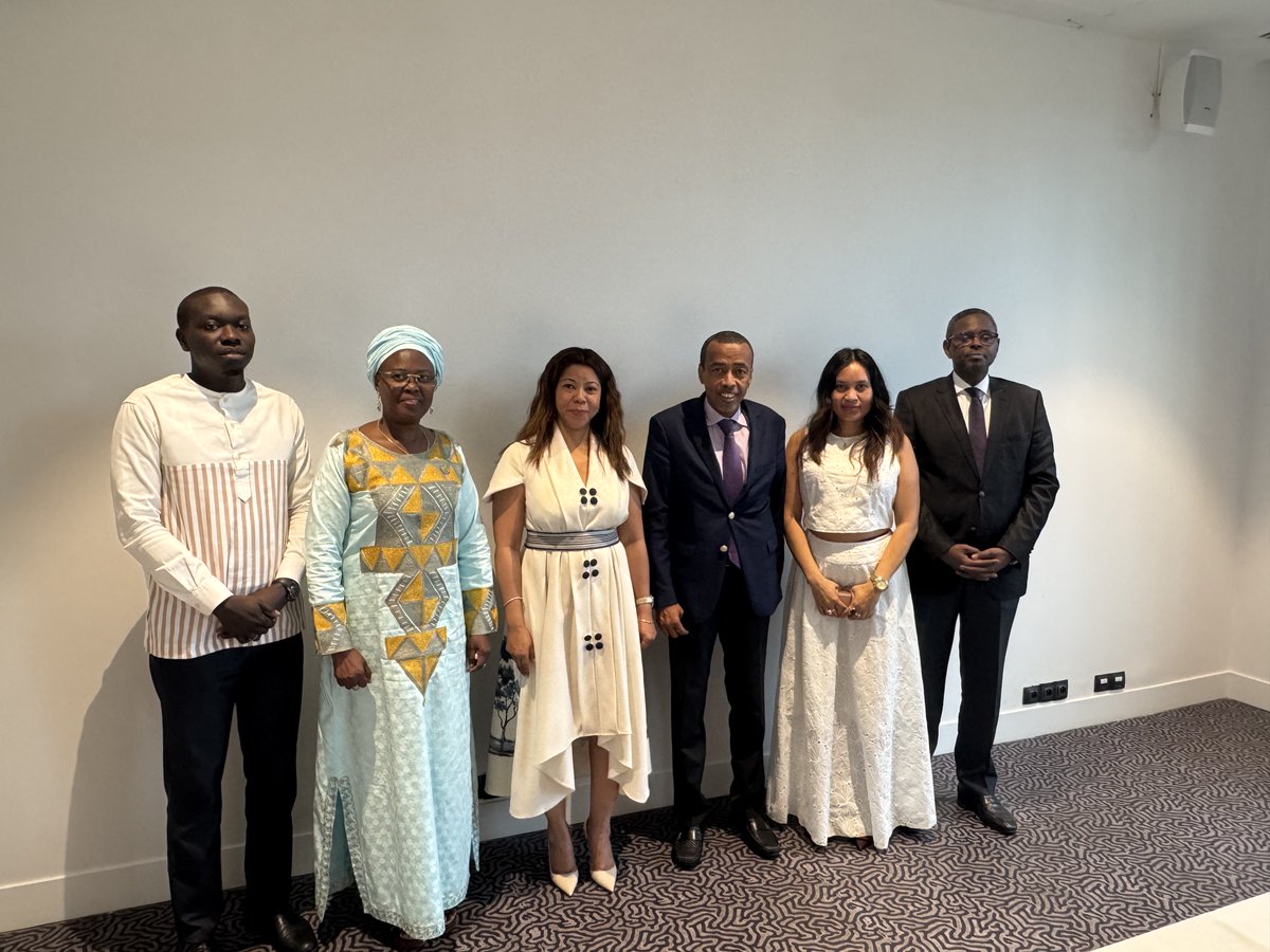 AmbMedIdriss's tweet photo. Discussions intéressantes et enrichissantes avec la Ministre de la Justice Garde des Sceaux de Madagascar cette après-midi. https://t.co/50W4mX2PVt
