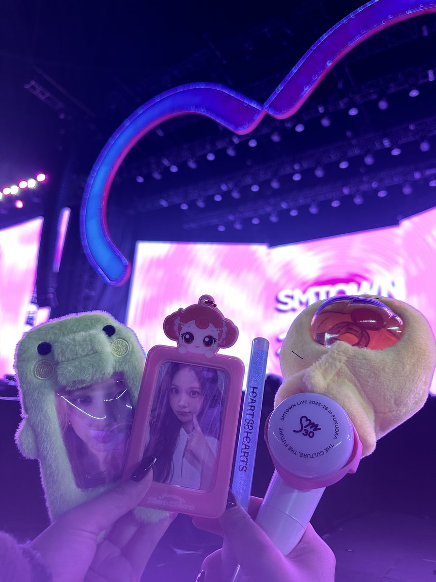 最後Hopeで真ん前に来てくれて、
ジョイたんとスルギが沢山構ってくれたㅠㅠ
2日目も最前を含めて全部超最高でした🥰
悔いなく東京に帰れます✨✨

#SMTOWN_LIVE_2026_FUKUOKA 
#Redvelvet  #Hearts2Hearts