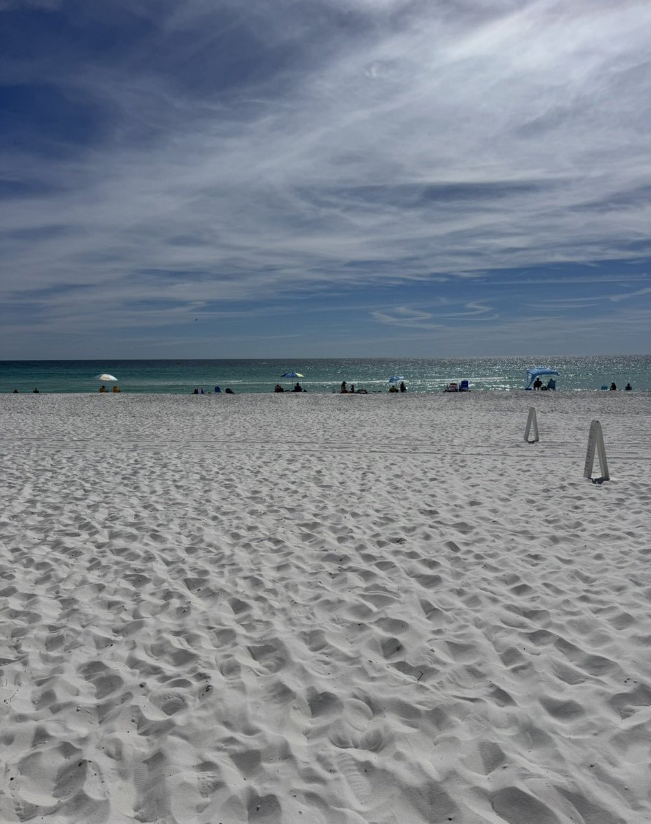 Next weekend I’m trading in my snow boots for flips flops, white snows for white sands and heading south to Navarre Beach for a week of weather that isn’t trying to kill me and doesn’t make my face hurt when I go outside. 

#travel #jmarttravels #snowbird #navarrebeach