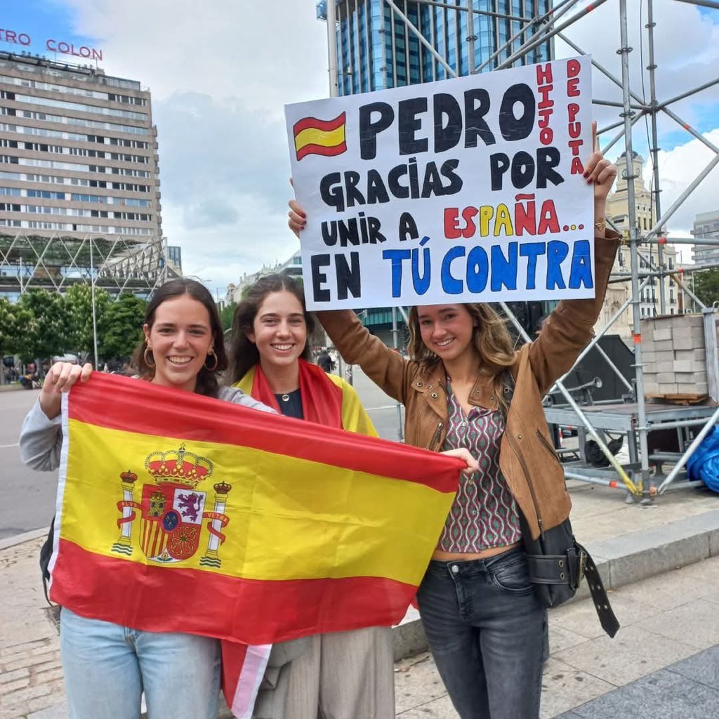 Capitana_espana's tweet image. Juventud divino tesoro.