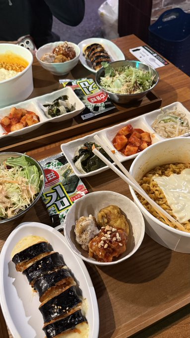 SERINAのTwitter画像23