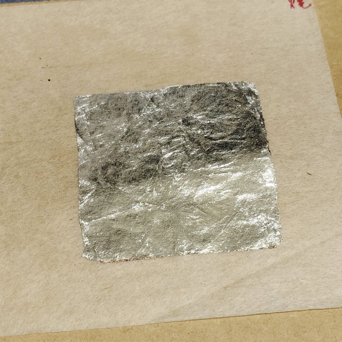 明日使うので純銀箔を4枚重ねてアイロンで圧着♪