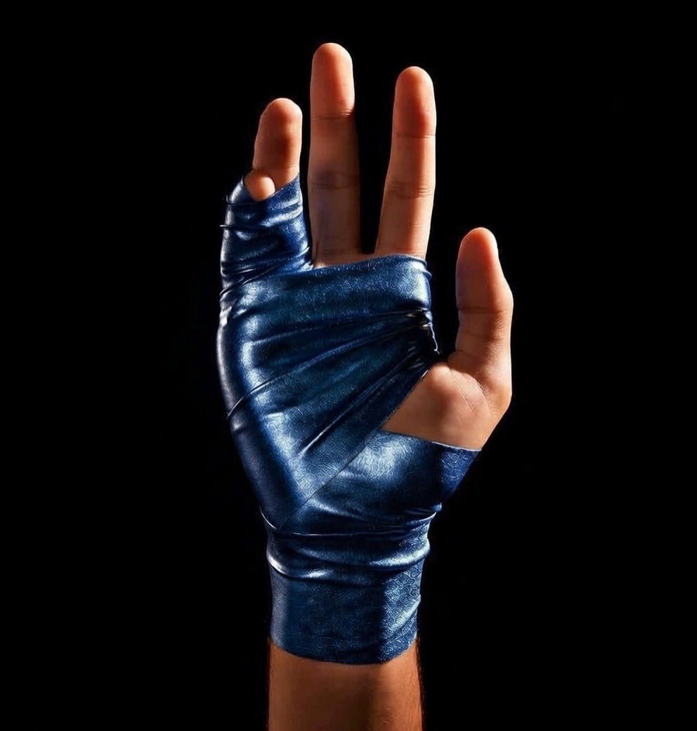 ملك اسيا tweet media