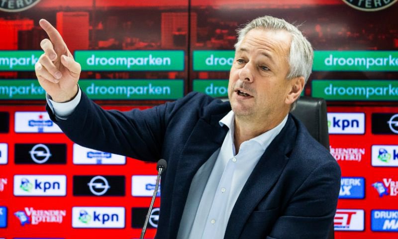 RvM1908's tweet image. Dit is op papier de allerhoogste baas binnen Feyenoord en dus hoofdverantwoordelijke voor deze puinzooi.