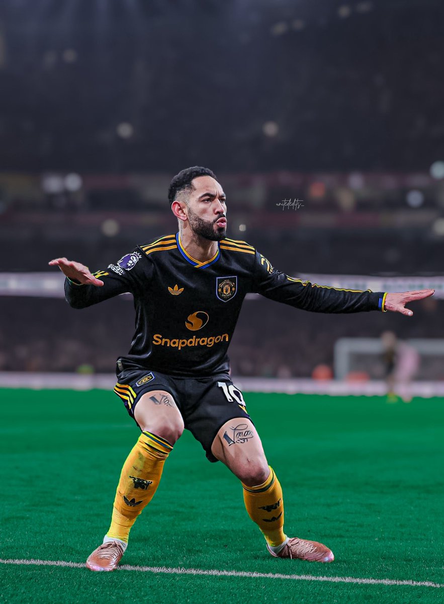 This is the Manchester United we grew up supporting 
#MUNFUL