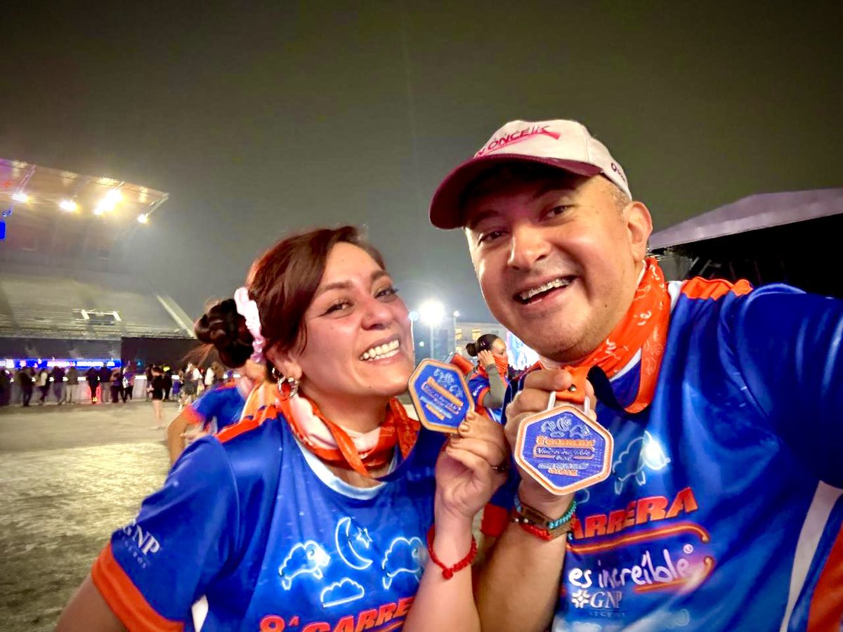 Con mi querida amiga <a href="/TiiikiTiki/">Nancy Sandoval</a> en la 8a #Carrera #VivirEsIncreíble <a href="/GNPSeguros/">GNP Seguros</a>