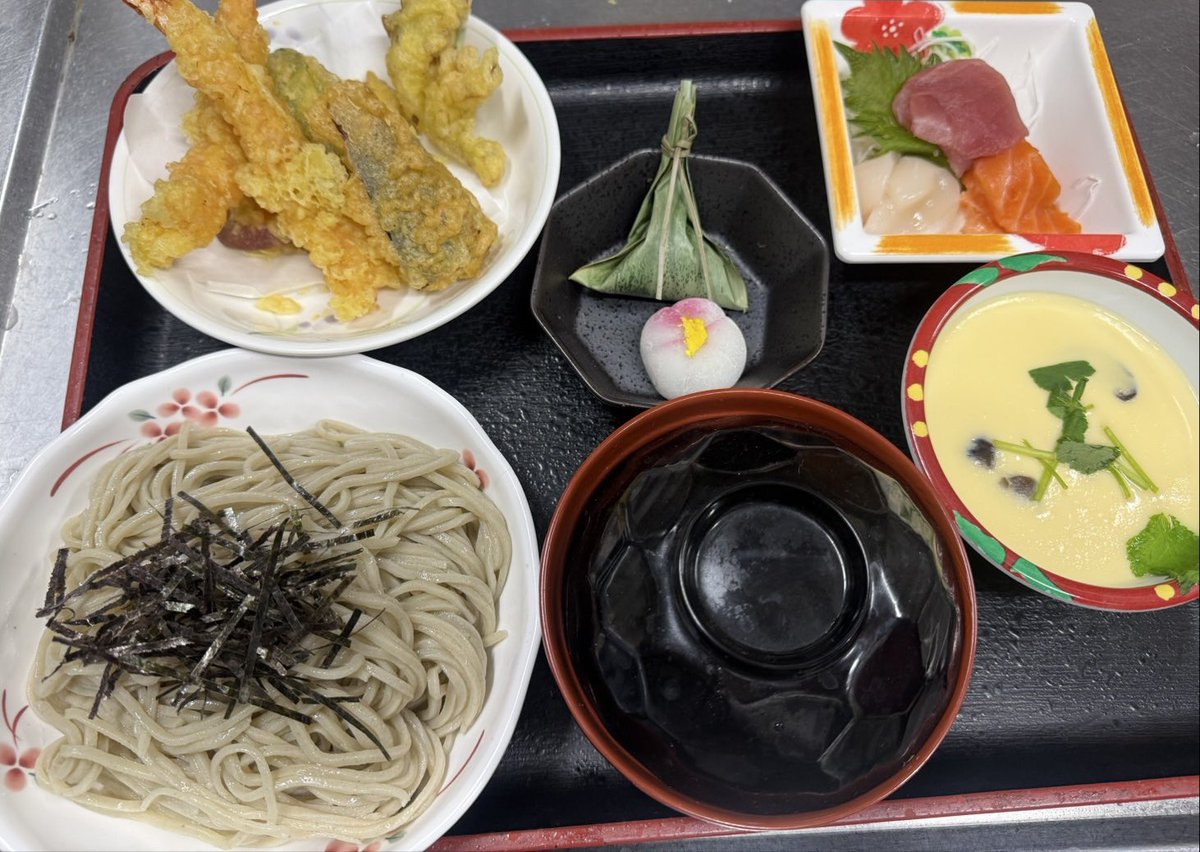kigen1388's tweet photo. 本日のお食事です🥢 デイサービス グループホーム ショートステイ サービス付き高齢者向け住宅 住宅型有料老人ホームにてご提供しています。#ケアサポート株式会社 #コミュニティネット株式会社 #社会福祉法人敬愛会 #株式会社基元 https://t.co/28S0GXRnQW