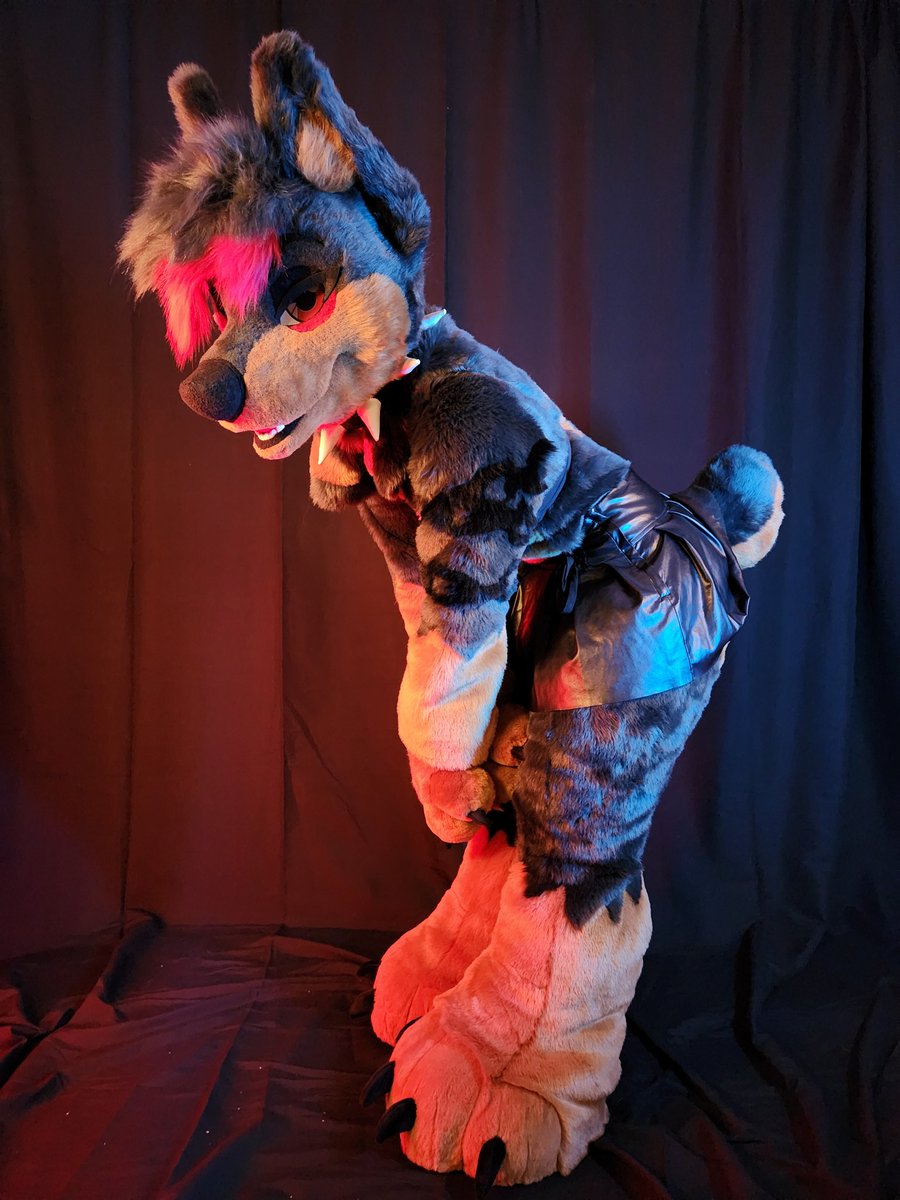 Being so fashionable is tiring...