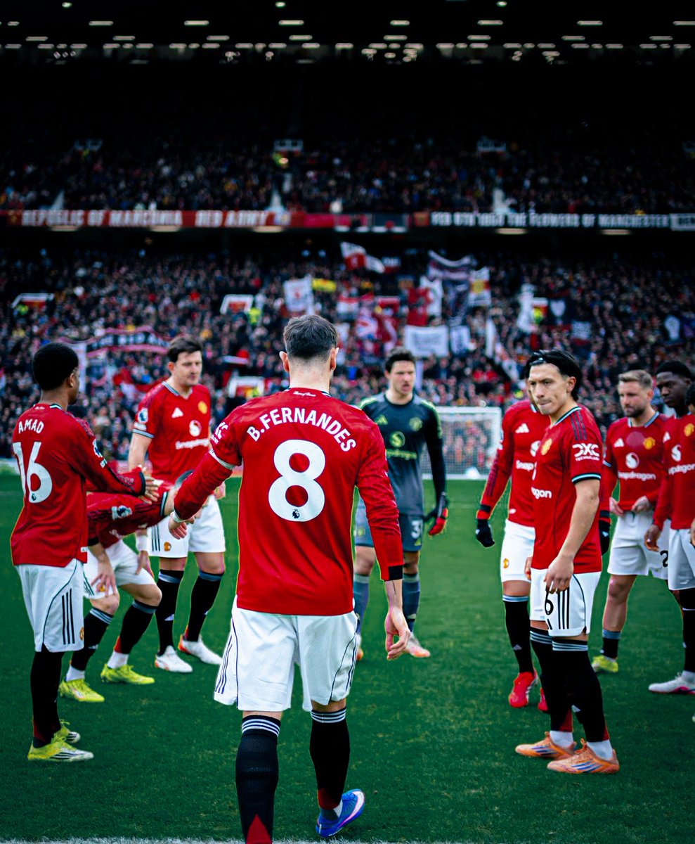 utdsal's tweet photo. Bruno Fernandes | El Capitano https://t.co/pwwRHWBmAM