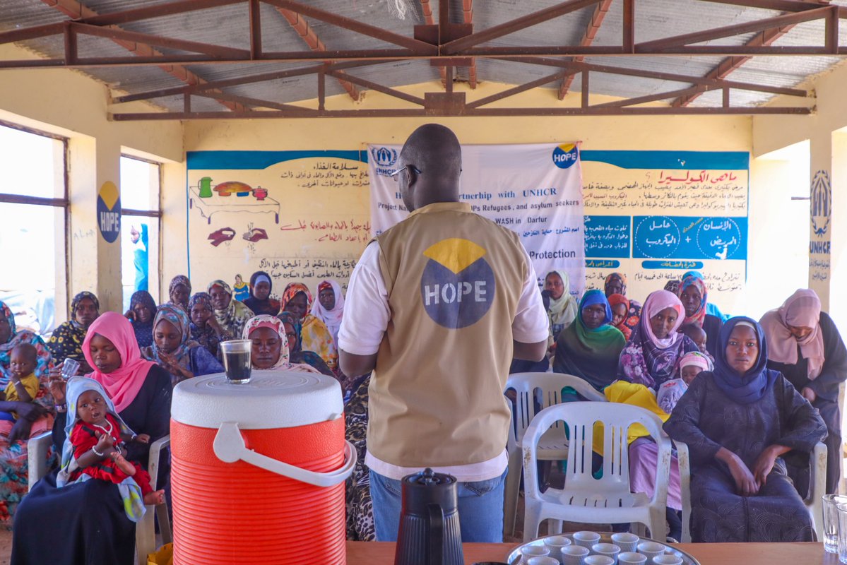 J_Parlevliet's tweet image. At the Tawila multi-purpose community centre,#Darfur,protection awareness sessions reached &amp;gt;49,000 people in 2025,mainly women &amp;amp; vulnerable families displaced from #ElFasher

Such sessions empower communities to mitigate protection risks &amp;amp; access multiple humanitarian services