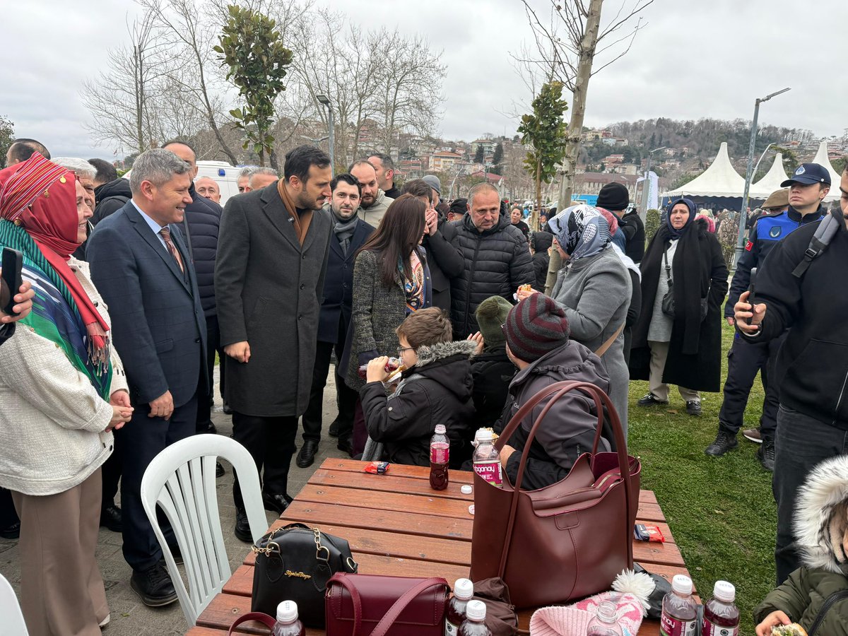 Beykoz Belediyemizin düzenlemiş olduğu Balık Festivali’ne, İl Başkanımız Abdullah Özdemir ve Beykoz Belediye Başkan Vekilimiz Özlem Vural Gürzel ile birlikte katıldık.
Hemşehrilerimizle bir araya gelerek Beykoz’un bereketini ve coşkusunu paylaştık.