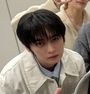 leejang1025's tweet image. 👀